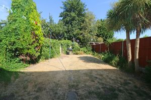 Photo 6- click for photo gallery